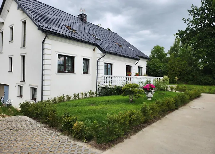 Rmf Naworol 7 アパート *